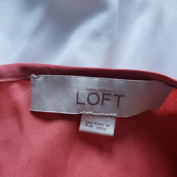 Loft Silk Tank - Picture 2 of 2